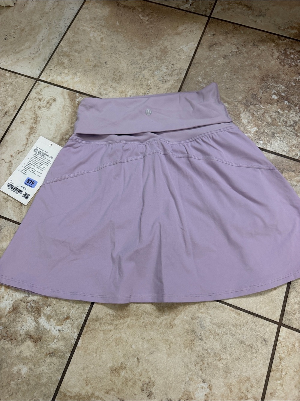 lululemon athletica Groove Fold-Over Mid-Rise mini skirt. Size 6. Lilac Play